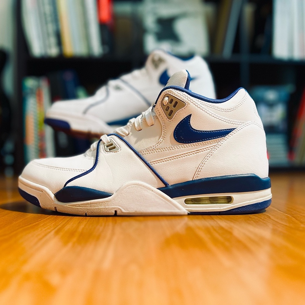 NIKE || AIR FLIGHT 89 || SZ12